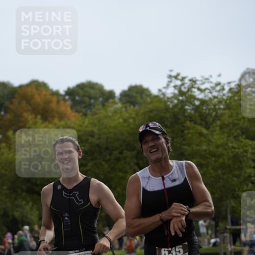 13.09.2026 - Stadtparktriathlon Patografie http://msf.ph/oto/10270642 13.09.2026 12:01:57 Ziel 621, 635, 637, 674, 688 meine-sportfotos.de
