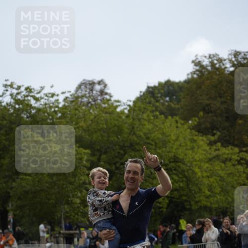 13.09.2026 - Stadtparktriathlon Patografie http://msf.ph/oto/10270653 13.09.2026 12:02:04 Ziel 621, 635, 637, 674, 688, 696 meine-sportfotos.de