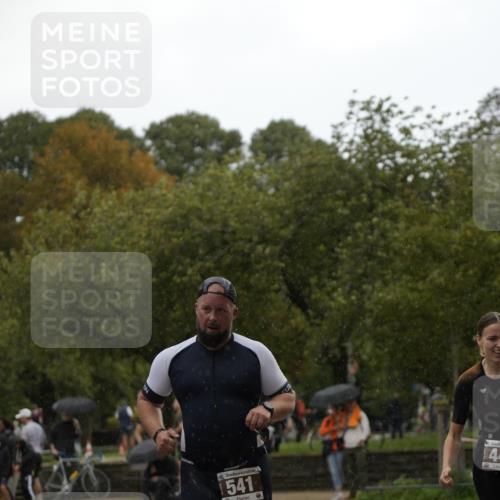 13.09.2026 - Stadtparktriathlon Patografie http://msf.ph/oto/10270721 13.09.2026 12:03:56 Ziel 430, 443, 541, 662 meine-sportfotos.de