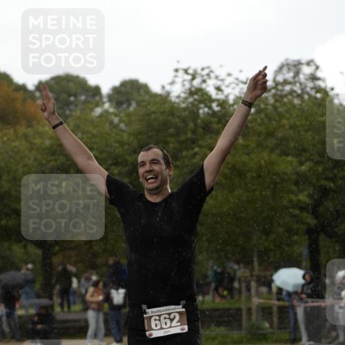 13.09.2026 - Stadtparktriathlon Patografie http://msf.ph/oto/10270734 13.09.2026 12:04:03 Ziel 430, 443, 541, 662 meine-sportfotos.de