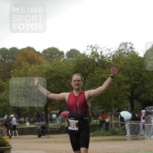 13.09.2026 - Stadtparktriathlon Patografie http://msf.ph/oto/10270756 13.09.2026 12:04:26 Ziel 702, 707 meine-sportfotos.de