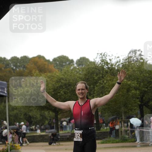 13.09.2026 - Stadtparktriathlon Patografie http://msf.ph/oto/10270759 13.09.2026 12:04:26 Ziel 702, 707 meine-sportfotos.de