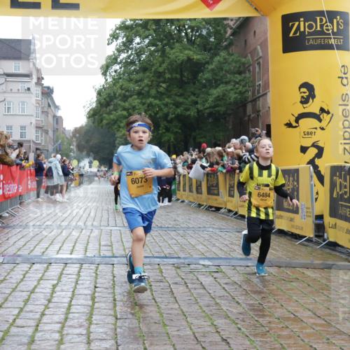 13.09.2026 - Kiel Lauf Yannick Fuchs http://msf.ph/oto/10270773 13.09.2026 08:33:18 Ziel 6073, 6484, 6698, 7959, 10988 meine-sportfotos.de