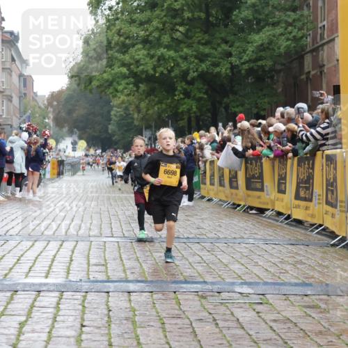 13.09.2026 - Kiel Lauf Yannick Fuchs http://msf.ph/oto/10270789 13.09.2026 08:33:20 Ziel 10988, 6073, 6484, 6698, 7959 meine-sportfotos.de