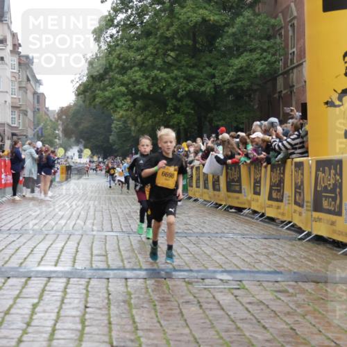 13.09.2026 - Kiel Lauf Yannick Fuchs http://msf.ph/oto/10270798 13.09.2026 08:33:21 Ziel 10988, 1711, 6073, 6484, 6698, 7959, 11404 meine-sportfotos.de