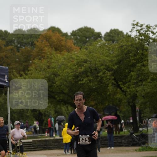 13.09.2026 - Stadtparktriathlon Patografie http://msf.ph/oto/10270816 13.09.2026 12:06:58 Ziel 375, 435, 625, 676 meine-sportfotos.de