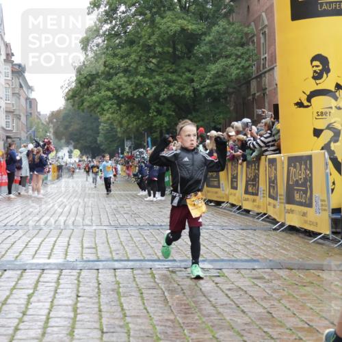 13.09.2026 - Kiel Lauf Yannick Fuchs http://msf.ph/oto/10270817 13.09.2026 08:33:22 Ziel 10988, 1711, 6073, 6484, 6698, 7959, 11404 meine-sportfotos.de