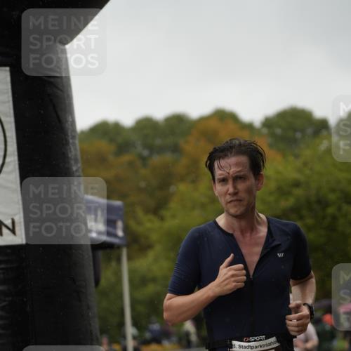 13.09.2026 - Stadtparktriathlon Patografie http://msf.ph/oto/10270821 13.09.2026 12:06:59 Ziel 375, 435, 625, 676 meine-sportfotos.de