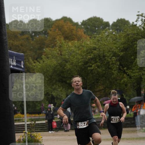13.09.2026 - Stadtparktriathlon Patografie http://msf.ph/oto/10270857 13.09.2026 12:08:26 Ziel 423, 687 meine-sportfotos.de