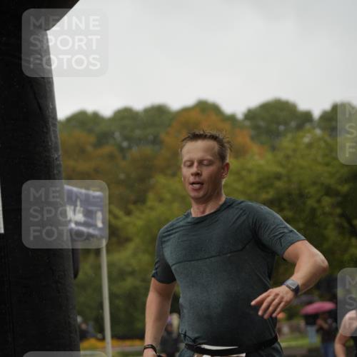 13.09.2026 - Stadtparktriathlon Patografie http://msf.ph/oto/10270862 13.09.2026 12:08:27 Ziel 423, 687 meine-sportfotos.de