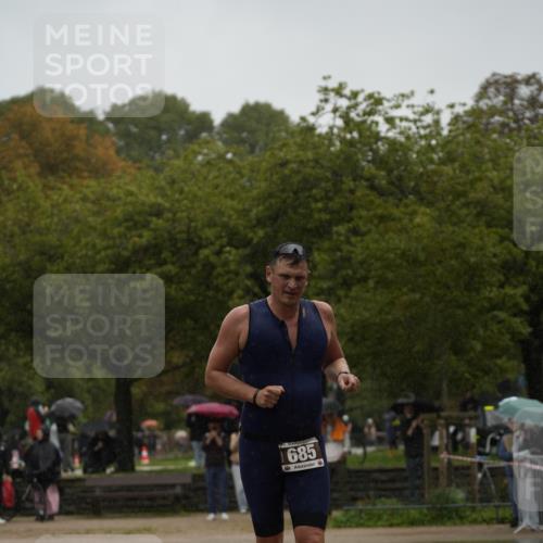 13.09.2026 - Stadtparktriathlon Patografie http://msf.ph/oto/10270872 13.09.2026 12:08:40 Ziel 685 meine-sportfotos.de