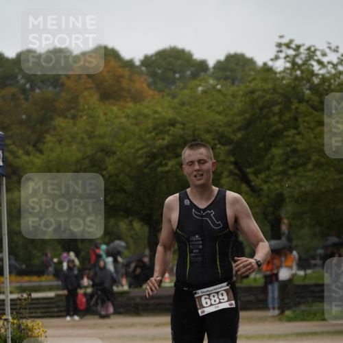 13.09.2026 - Stadtparktriathlon Patografie http://msf.ph/oto/10270881 13.09.2026 12:08:49 Ziel 1798 meine-sportfotos.de