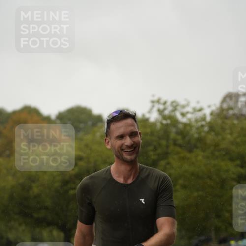 13.09.2026 - Stadtparktriathlon Patografie http://msf.ph/oto/10270898 13.09.2026 12:09:03 Ziel 657 meine-sportfotos.de