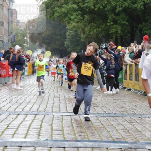 13.09.2026 - Kiel Lauf Yannick Fuchs http://msf.ph/oto/10270902 13.09.2026 08:33:32 Ziel 6073, 6484, 6698, 7959, 10988, 743, 1711, 3220, 4080, 8602, 8654, 8840, 9418, 9670, 11226, 11404 meine-sportfotos.de