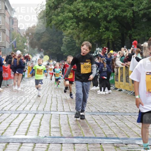 13.09.2026 - Kiel Lauf Yannick Fuchs http://msf.ph/oto/10270905 13.09.2026 08:33:32 Ziel 6073, 6484, 6698, 7959, 10988, 743, 1711, 3220, 4080, 8602, 8654, 8840, 9418, 9670, 11226, 11404 meine-sportfotos.de