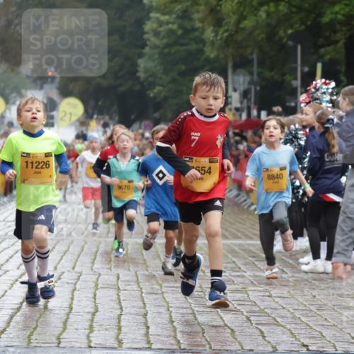 13.09.2026 - Kiel Lauf Yannick Fuchs http://msf.ph/oto/10270918 13.09.2026 08:33:33 Ziel 6073, 6484, 6698, 7959, 10988, 743, 1711, 2477, 3220, 4080, 8602, 8654, 8840, 9418, 9670, 11226, 11404 meine-sportfotos.de