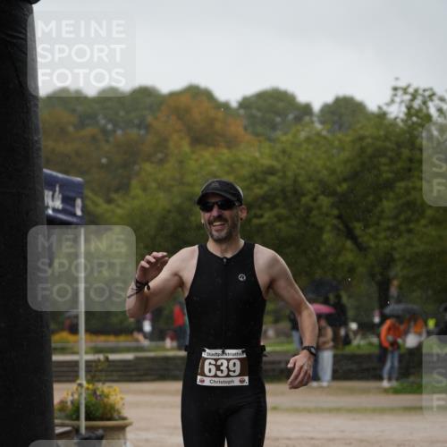 13.09.2026 - Stadtparktriathlon Patografie http://msf.ph/oto/10270922 13.09.2026 12:09:42 Ziel 639 meine-sportfotos.de