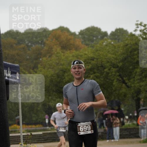 13.09.2026 - Stadtparktriathlon Patografie http://msf.ph/oto/10270951 13.09.2026 12:11:18 Ziel 606, 629, 699 meine-sportfotos.de