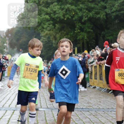 13.09.2026 - Kiel Lauf Yannick Fuchs http://msf.ph/oto/10270972 13.09.2026 08:33:37 Ziel 1711, 6073, 6484, 6698, 7959, 11404, 10988, 743, 2477, 3220, 4080, 8602, 8654, 8840, 9418, 9670, 11008, 11226 meine-sportfotos.de
