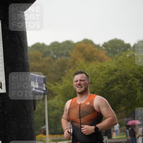 13.09.2026 - Stadtparktriathlon Patografie http://msf.ph/oto/10270982 13.09.2026 12:11:43 Ziel 663 meine-sportfotos.de