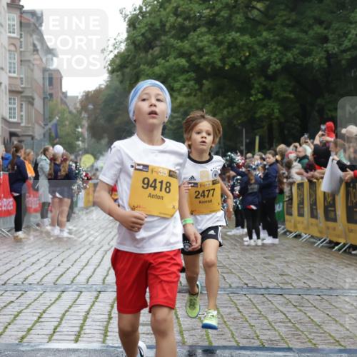 13.09.2026 - Kiel Lauf Yannick Fuchs http://msf.ph/oto/10270989 13.09.2026 08:33:42 Ziel 1711, 3220, 6698, 7959, 8654, 11404, 6073, 6484, 6698, 10988, 743, 1058, 1295, 2477, 4080, 6351, 7041, 8602, 8840, 9418, 9670, 10172, 11008, 11226, 11664 meine-sportfotos.de