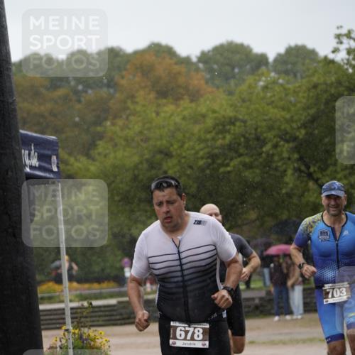 13.09.2026 - Stadtparktriathlon Patografie http://msf.ph/oto/10270992 13.09.2026 12:11:54 Ziel 626, 678, 703 meine-sportfotos.de