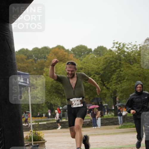 13.09.2026 - Stadtparktriathlon Patografie http://msf.ph/oto/10271014 13.09.2026 12:12:55 Ziel 596 meine-sportfotos.de
