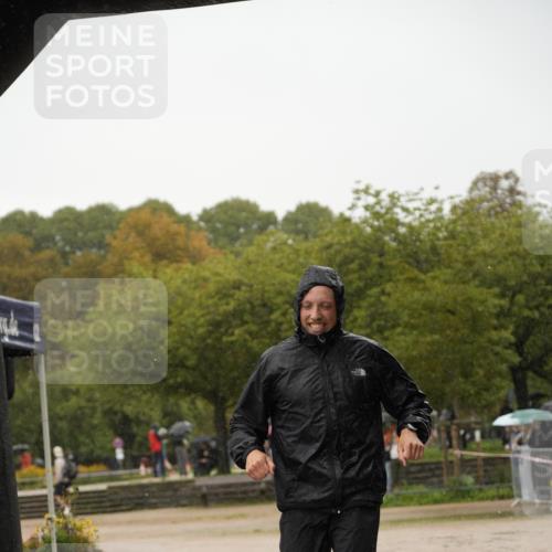 13.09.2026 - Stadtparktriathlon Patografie http://msf.ph/oto/10271020 13.09.2026 12:12:57 Ziel 596 meine-sportfotos.de