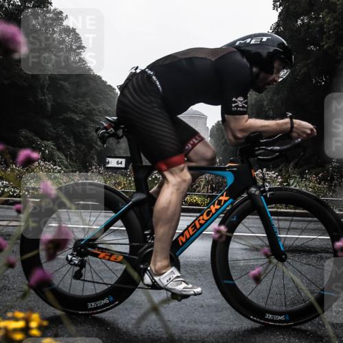13.09.2026 - Stadtparktriathlon H.Heesch http://msf.ph/oto/10271065 13.09.2026 08:49:08 Radfahren 20, 24, 64 meine-sportfotos.de