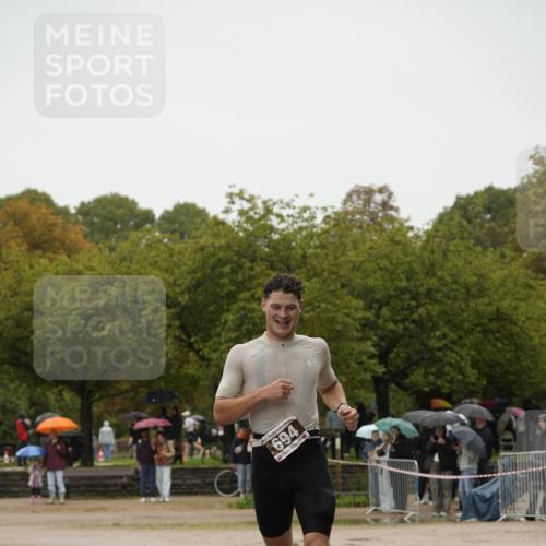 13.09.2026 - Stadtparktriathlon Patografie http://msf.ph/oto/10271078 13.09.2026 12:14:31 Ziel 610, 694 meine-sportfotos.de