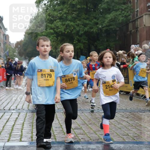 13.09.2026 - Kiel Lauf Yannick Fuchs http://msf.ph/oto/10271082 13.09.2026 08:33:56 Ziel 743, 1295, 2477, 4080, 6351, 7041, 8602, 8654, 8840, 9418, 9670, 10172, 11008, 11226, 11664, 1711, 3220, 6073, 6484, 6698, 7959, 10988, 11404, 657, 1058, 1103, 1924, 2140, 2769, 2851, 4146, 4796, 4839, 5324, 6453, 7135, 7567, 8179, 8478, 9211, 9945, 10121, 10713, 10815, 11365, 11572, 12236 meine-sportfotos.de