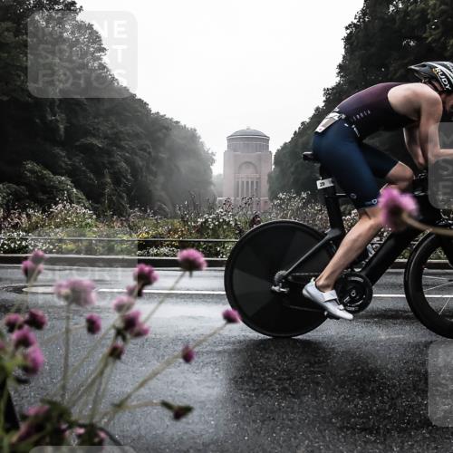 13.09.2026 - Stadtparktriathlon H.Heesch http://msf.ph/oto/10271100 13.09.2026 08:49:56 Radfahren 29, 42, 62, 67 meine-sportfotos.de