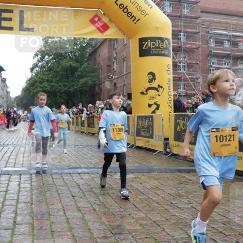 13.09.2026 - Kiel Lauf Yannick Fuchs http://msf.ph/oto/10271107 13.09.2026 08:34:00 Ziel 1058, 1295, 1924, 2477, 2851, 4080, 4146, 4839, 6351, 7041, 9418, 9670, 10172, 11008, 11226, 11664, 743, 1711, 3220, 6073, 6484, 6698, 7959, 8602, 8654, 8840, 9670, 10988, 11226, 11404, 657, 720, 1103, 2140, 2769, 4016, 4417, 4796, 5099, 5324, 6453, 7135, 7567, 8179, 8333, 8478, 9211, 9945, 10121, 10713, 10815, 11365, 11572, 12236, 12525, 10988 meine-sportfotos.de