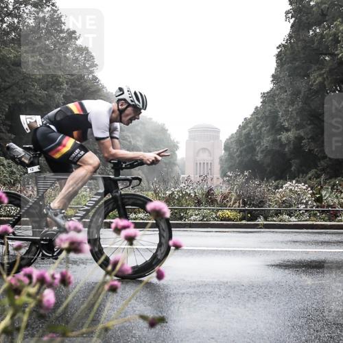 13.09.2026 - Stadtparktriathlon H.Heesch http://msf.ph/oto/10271143 13.09.2026 08:51:42 Radfahren 12 meine-sportfotos.de