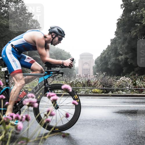 13.09.2026 - Stadtparktriathlon H.Heesch http://msf.ph/oto/10271154 13.09.2026 08:52:52 Radfahren 5, 9, 35 meine-sportfotos.de