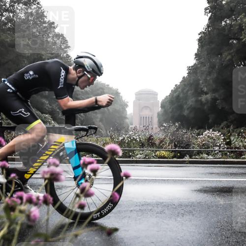 13.09.2026 - Stadtparktriathlon H.Heesch http://msf.ph/oto/10271227 13.09.2026 08:54:44 Radfahren 25, 61, 75 meine-sportfotos.de