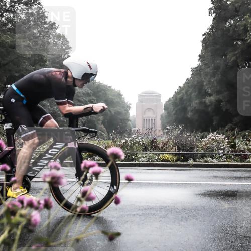 13.09.2026 - Stadtparktriathlon H.Heesch http://msf.ph/oto/10271271 13.09.2026 08:56:09 Radfahren 54, 57, 60, 93 meine-sportfotos.de
