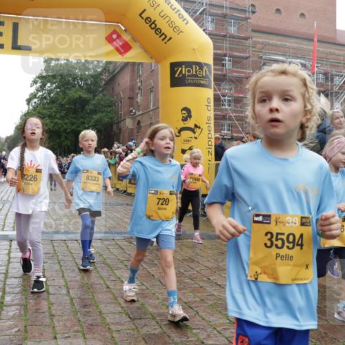 13.09.2026 - Kiel Lauf Yannick Fuchs http://msf.ph/oto/10271306 13.09.2026 08:34:11 Ziel 657, 1058, 1103, 1295, 1924, 2140, 2769, 2851, 4146, 4796, 4839, 5324, 6453, 7041, 7135, 7567, 8179, 8478, 9211, 9945, 10121, 10172, 10713, 10815, 11365, 11572, 12236, 743, 1295, 1711, 2477, 3220, 4080, 6351, 7041, 8602, 8654, 8840, 9418, 9670, 10172, 11008, 11226, 11404, 11664, 126, 138, 720, 1623, 1624, 2612, 2740, 3023, 3118, 3277, 3380, 4016, 4417, 4584, 5099, 6111, 7042, 8226, 8333, 8930, 9047, 10158, 10446, 12100, 12525, 6073, 6484, 6698, 7959 meine-sportfotos.de