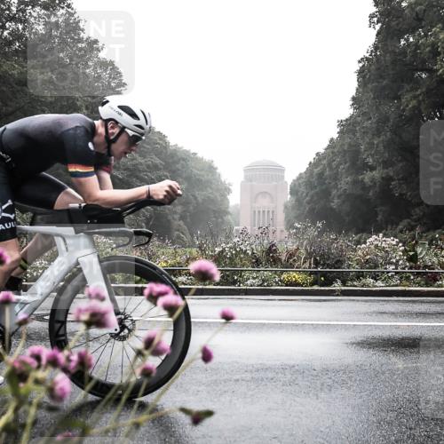 13.09.2026 - Stadtparktriathlon H.Heesch http://msf.ph/oto/10271316 13.09.2026 08:57:35 Radfahren 72, 86, 90, 145 meine-sportfotos.de