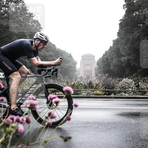 13.09.2026 - Stadtparktriathlon H.Heesch http://msf.ph/oto/10271332 13.09.2026 08:57:54 Radfahren 44, 80, 85 meine-sportfotos.de