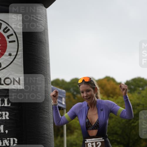 13.09.2026 - Stadtparktriathlon Patografie http://msf.ph/oto/10271335 13.09.2026 12:24:04 Ziel 726, 812 meine-sportfotos.de