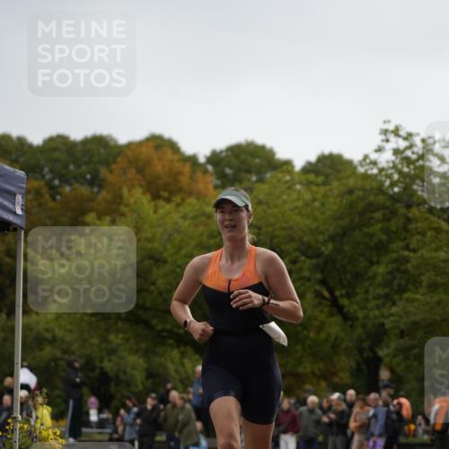 13.09.2026 - Stadtparktriathlon Patografie http://msf.ph/oto/10271341 13.09.2026 12:24:23 Ziel 700, 818 meine-sportfotos.de