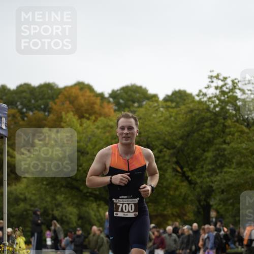 13.09.2026 - Stadtparktriathlon Patografie http://msf.ph/oto/10271357 13.09.2026 12:24:28 Ziel 700, 818 meine-sportfotos.de