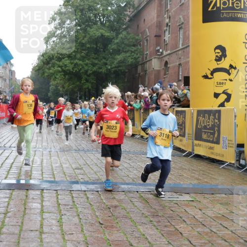13.09.2026 - Kiel Lauf Yannick Fuchs http://msf.ph/oto/10271358 13.09.2026 08:34:14 Ziel 657, 1103, 1924, 2140, 2769, 4417, 4796, 4839, 5099, 5324, 6453, 7135, 7567, 8179, 8478, 9211, 9945, 10121, 10713, 10815, 11365, 11572, 12236, 12525, 743, 1058, 1295, 1711, 2477, 2851, 3220, 4080, 4146, 4839, 6351, 7041, 8602, 8654, 8840, 9418, 9670, 10172, 11008, 11226, 11404, 11664, 126, 138, 720, 1623, 1624, 2612, 2740, 3023, 3118, 3277, 3380, 4016, 4584, 6111, 7042, 8226, 8333, 8930, 9047, 10158, 10446, 12100, 6698, 7959 meine-sportfotos.de