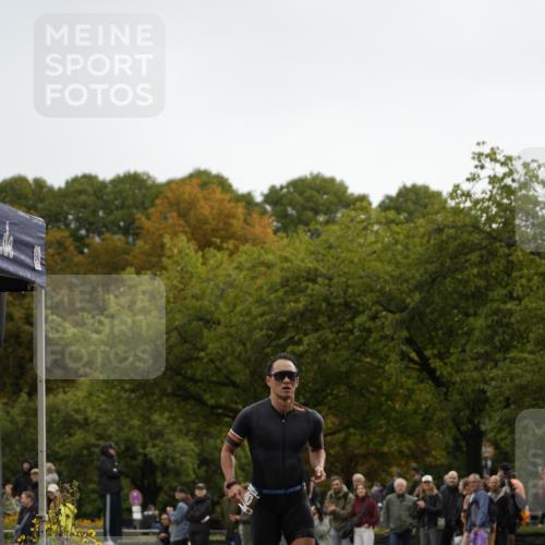 13.09.2026 - Stadtparktriathlon Patografie http://msf.ph/oto/10271367 13.09.2026 12:24:41 Ziel 840 meine-sportfotos.de