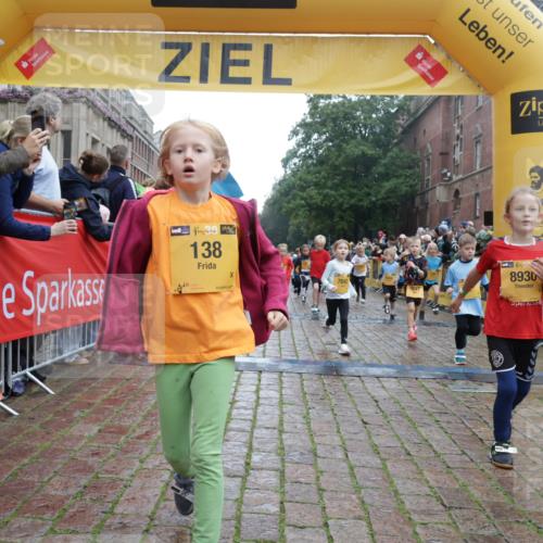 13.09.2026 - Kiel Lauf Yannick Fuchs http://msf.ph/oto/10271391 13.09.2026 08:34:16 Ziel 657, 720, 1103, 2140, 2740, 2769, 4016, 4417, 4796, 5099, 5324, 6453, 7135, 7567, 8179, 8333, 8478, 9211, 9945, 10121, 10713, 10815, 11365, 11572, 12100, 12236, 12525, 743, 1058, 1295, 1711, 1924, 2477, 2851, 3220, 4080, 4146, 4839, 6351, 7041, 7567, 8179, 8602, 8654, 8840, 9418, 9670, 10172, 11008, 11226, 11404, 11664, 126, 138, 1623, 1624, 2612, 3023, 3058, 3118, 3277, 3380, 4584, 5897, 6111, 7042, 8226, 8930, 9047, 10158, 10446 meine-sportfotos.de