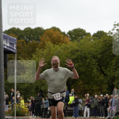 13.09.2026 - Stadtparktriathlon Patografie http://msf.ph/oto/10271407 13.09.2026 12:26:04 Ziel 594, 746, 810 meine-sportfotos.de