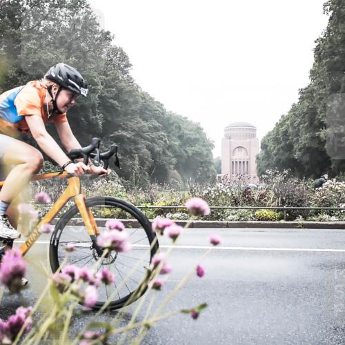 13.09.2026 - Stadtparktriathlon H.Heesch http://msf.ph/oto/10271424 13.09.2026 10:25:58 Radfahren 257 meine-sportfotos.de