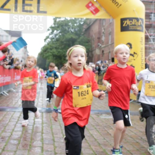 13.09.2026 - Kiel Lauf Yannick Fuchs http://msf.ph/oto/10271438 13.09.2026 08:34:19 Ziel 657, 720, 1103, 2740, 2769, 3118, 4016, 4417, 4796, 5099, 7135, 8226, 8333, 9211, 9945, 10121, 10158, 10446, 10713, 10815, 11365, 11572, 12100, 12236, 12525, 743, 1058, 1103, 1295, 1924, 2140, 2477, 2851, 3220, 4080, 4146, 4839, 5324, 6351, 6453, 7041, 7567, 8179, 8478, 8602, 8654, 8840, 9418, 9670, 10172, 11008, 11226, 11365, 11572, 11664, 126, 138, 831, 1623, 1624, 2108, 2612, 3023, 3058, 3277, 3380, 3953, 4584, 5897, 6111, 7042, 8930, 9047 meine-sportfotos.de