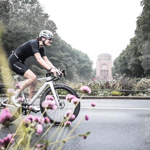 13.09.2026 - Stadtparktriathlon H.Heesch http://msf.ph/oto/10271443 13.09.2026 10:26:24 Radfahren 359, 368 meine-sportfotos.de